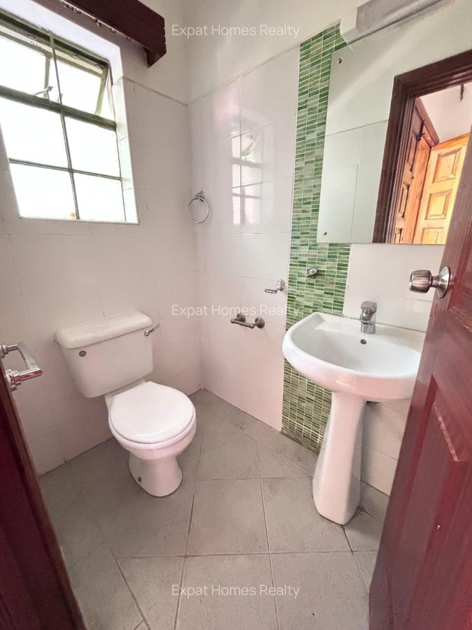 4 Bed Townhouse with En Suite in Lavington - 2
