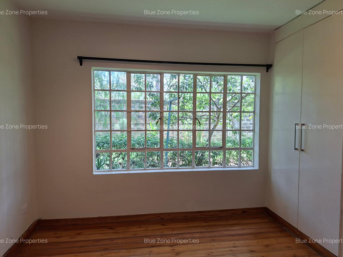 3 Bed Villa with En Suite at Off Ridgeways Rd - 12