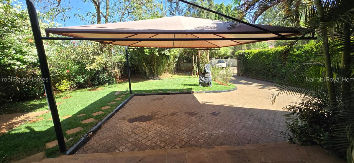 4 Bed Townhouse with En Suite at Lavington Green - 2