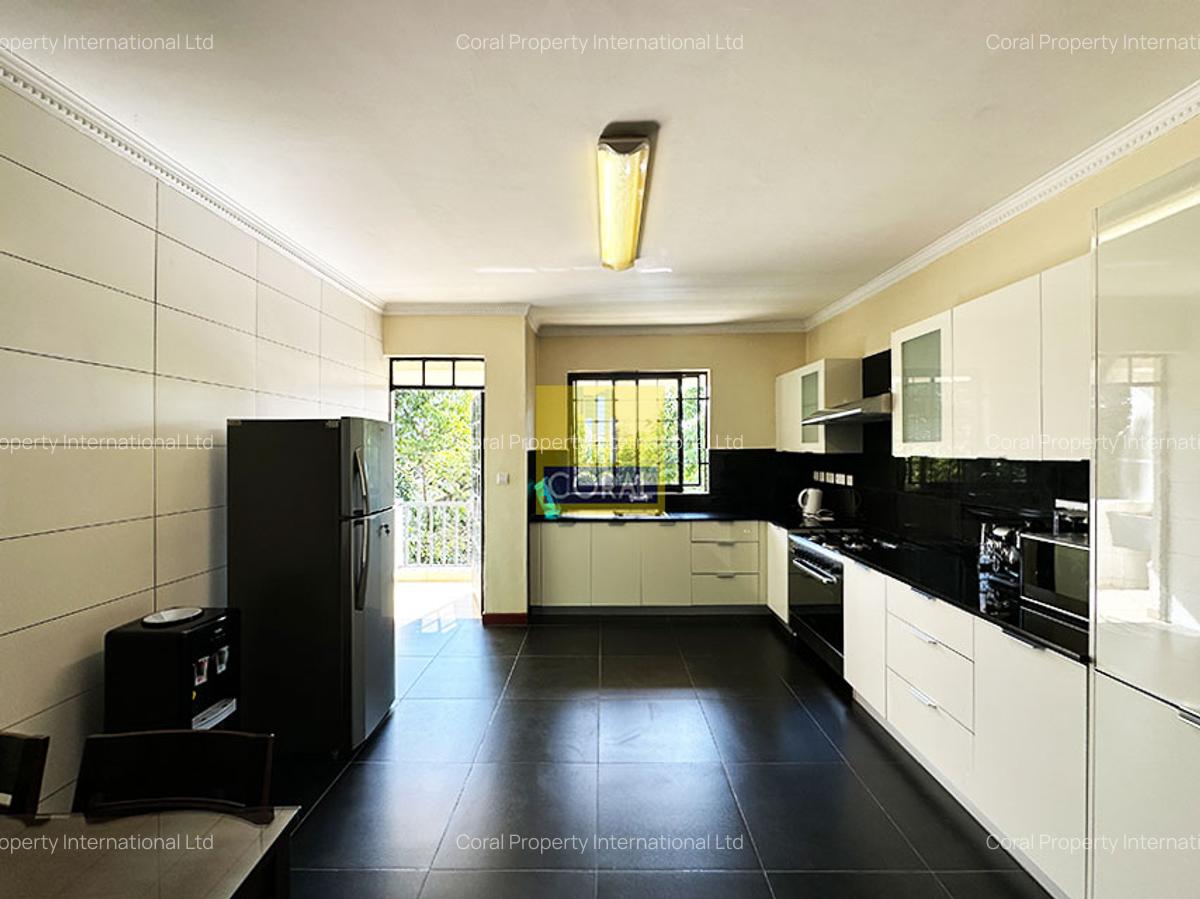 2 Bed Apartment with En Suite in Westlands Area - 10