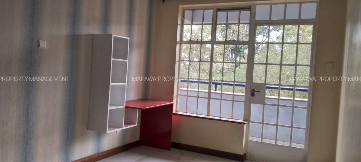 3 Bed Apartment with En Suite in Lavington - 6