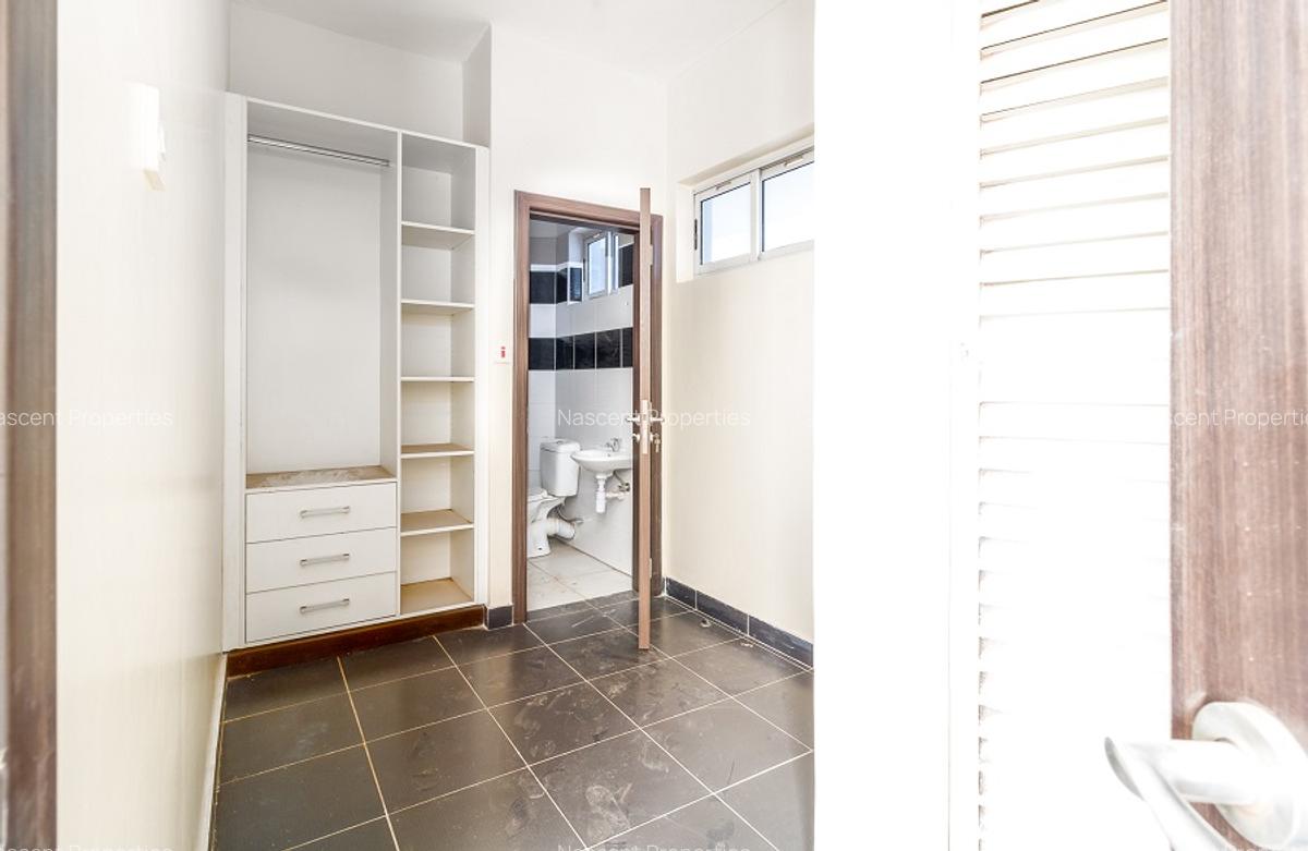 3 Bed Apartment with En Suite in Kileleshwa - 19