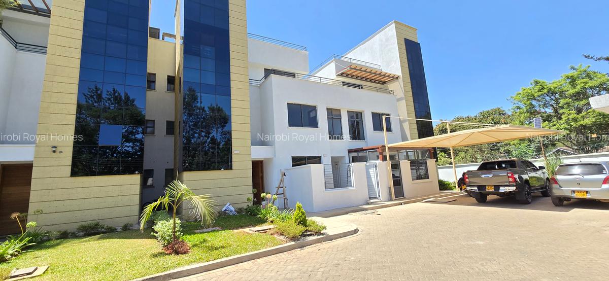 5 Bed Townhouse with En Suite at Off Convent Drive - 2