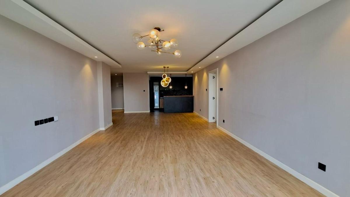 3 Bed Apartment with En Suite at Brookside - 5