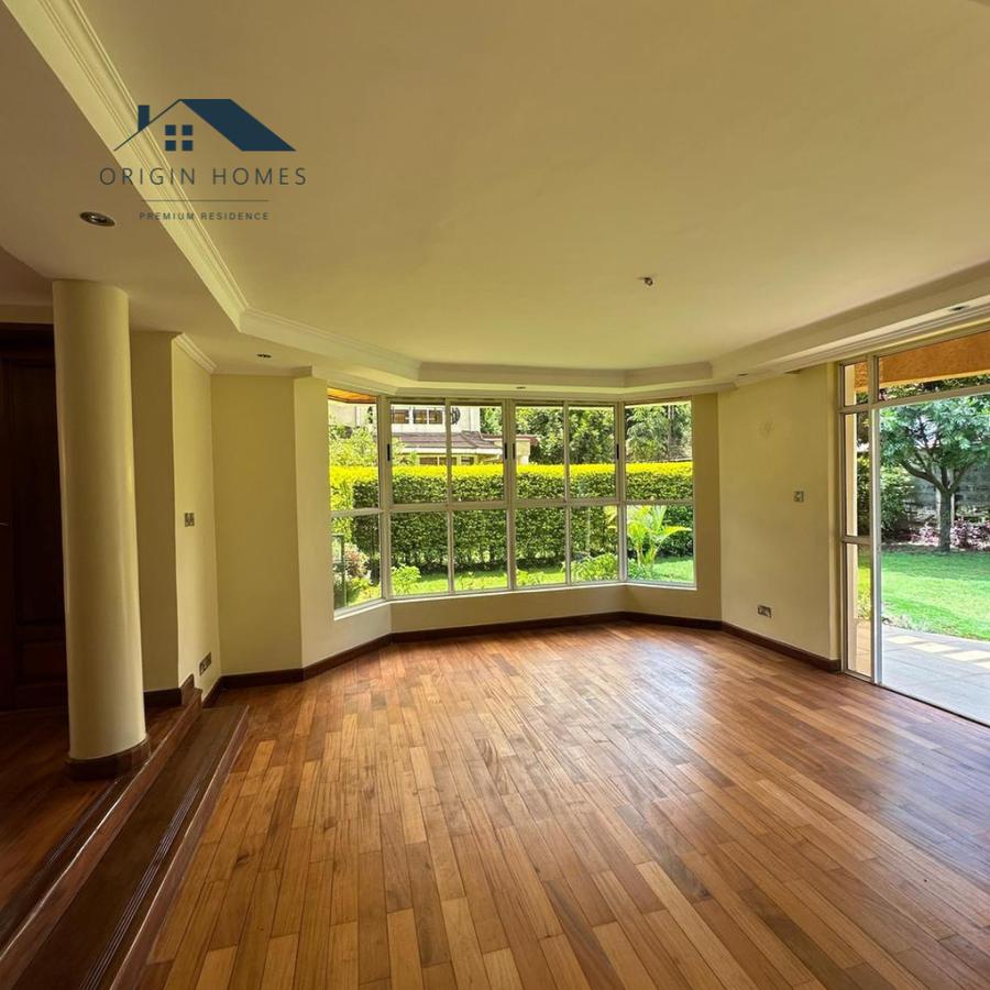 5 Bed Townhouse with En Suite at Lavington - 13