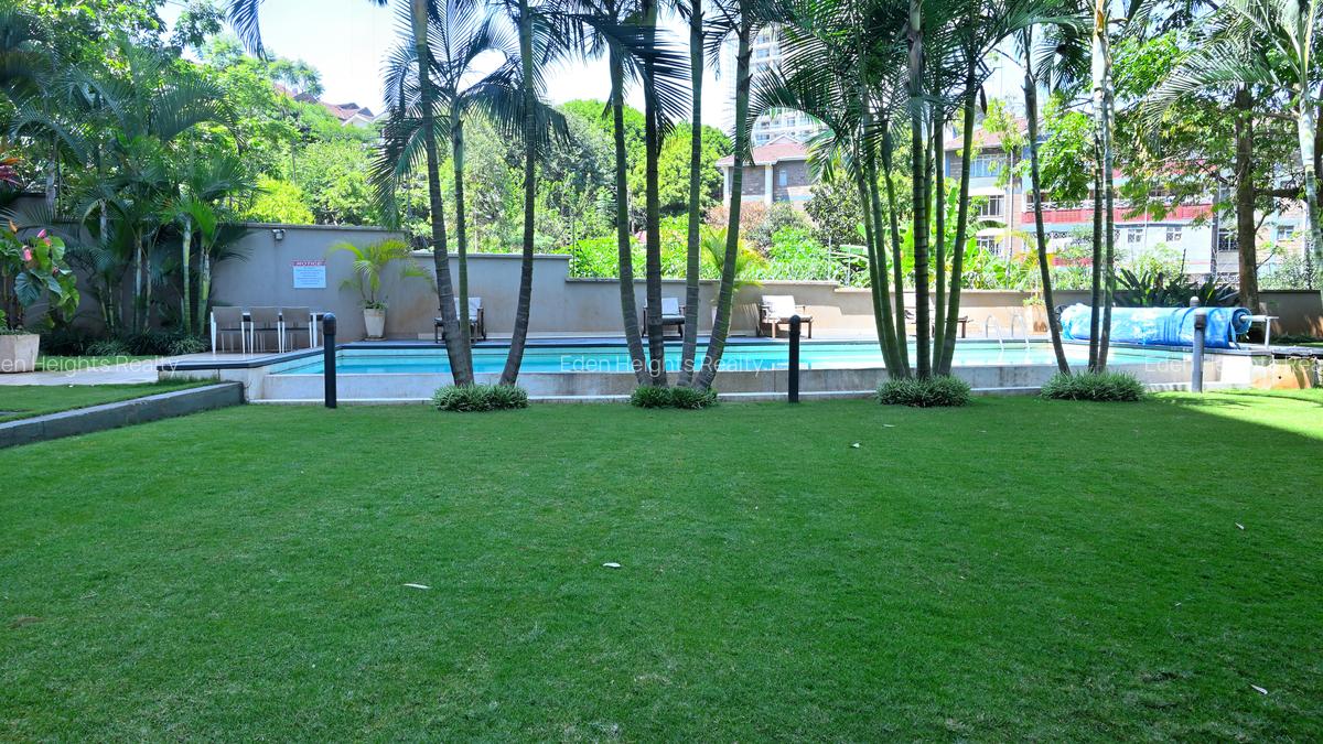 Furnished 3 Bed Apartment with En Suite in Riverside - 16