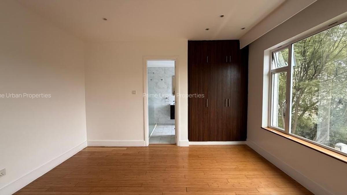 2 Bed Apartment with En Suite in Westlands Area - 15