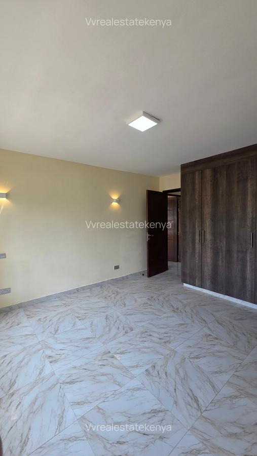 4 Bed Apartment with En Suite at 4Th Parklands - 14