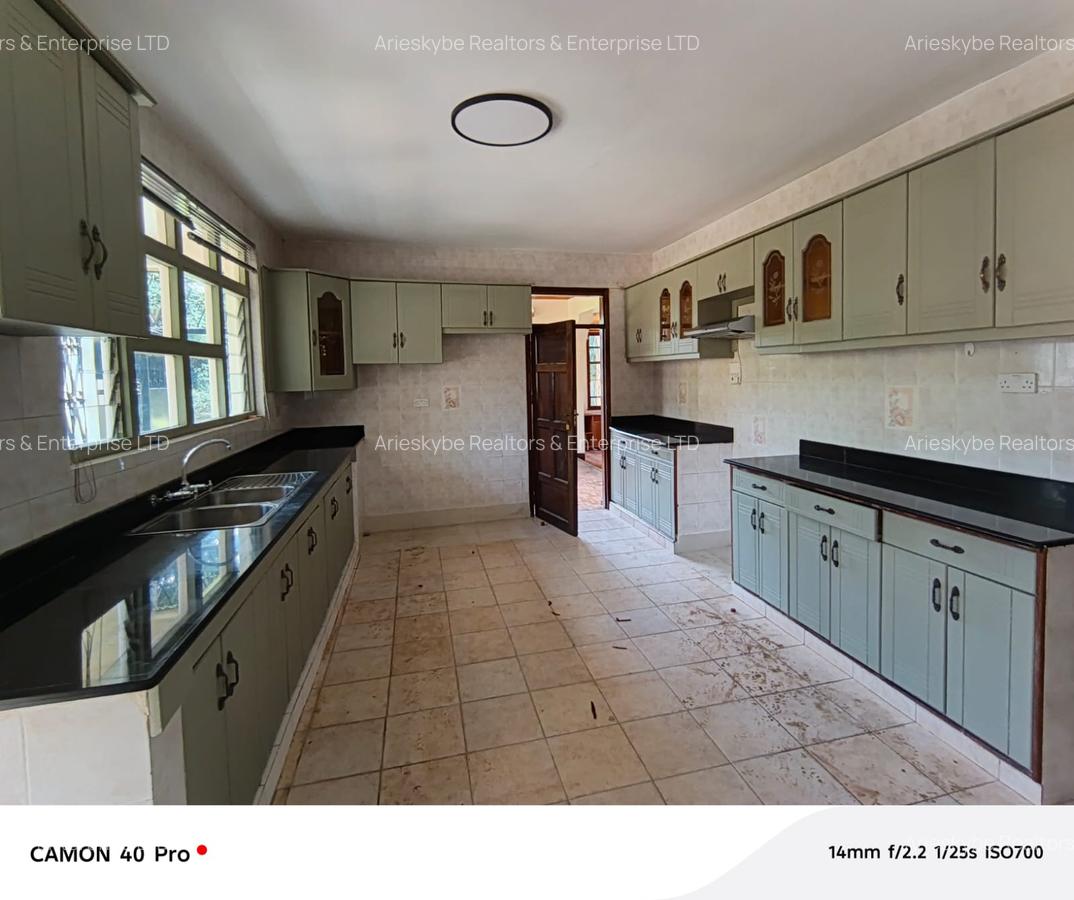 4 Bed Townhouse with En Suite in Runda - 3