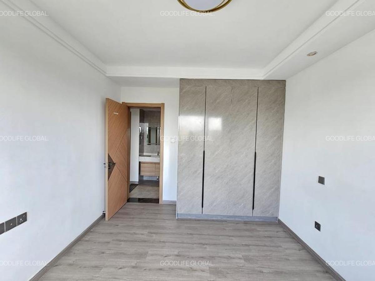 1 Bed Apartment with En Suite at Riverside - 19