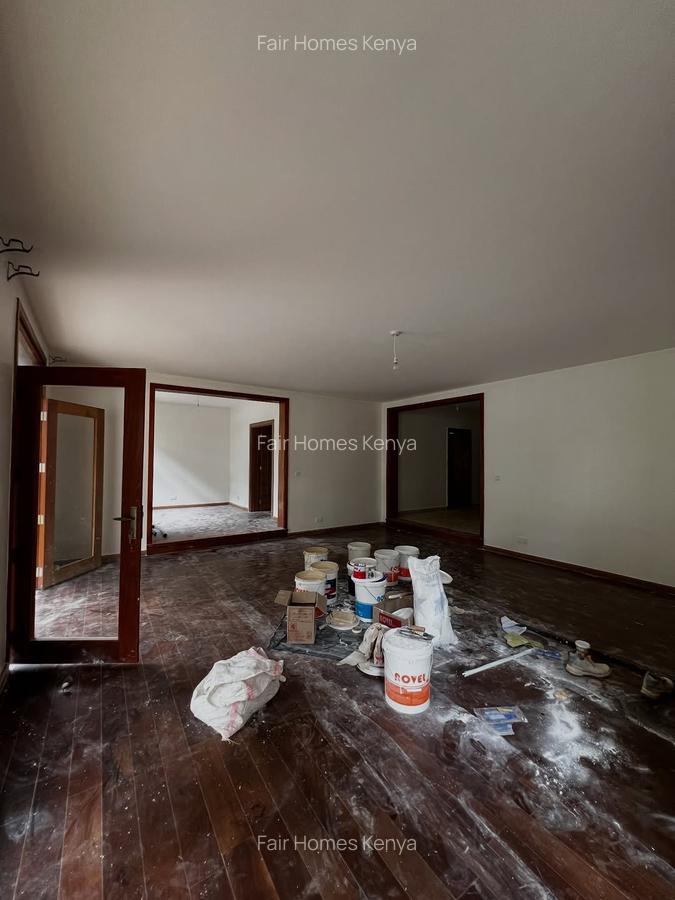 5 Bed Townhouse with En Suite at Lavington Green - 20