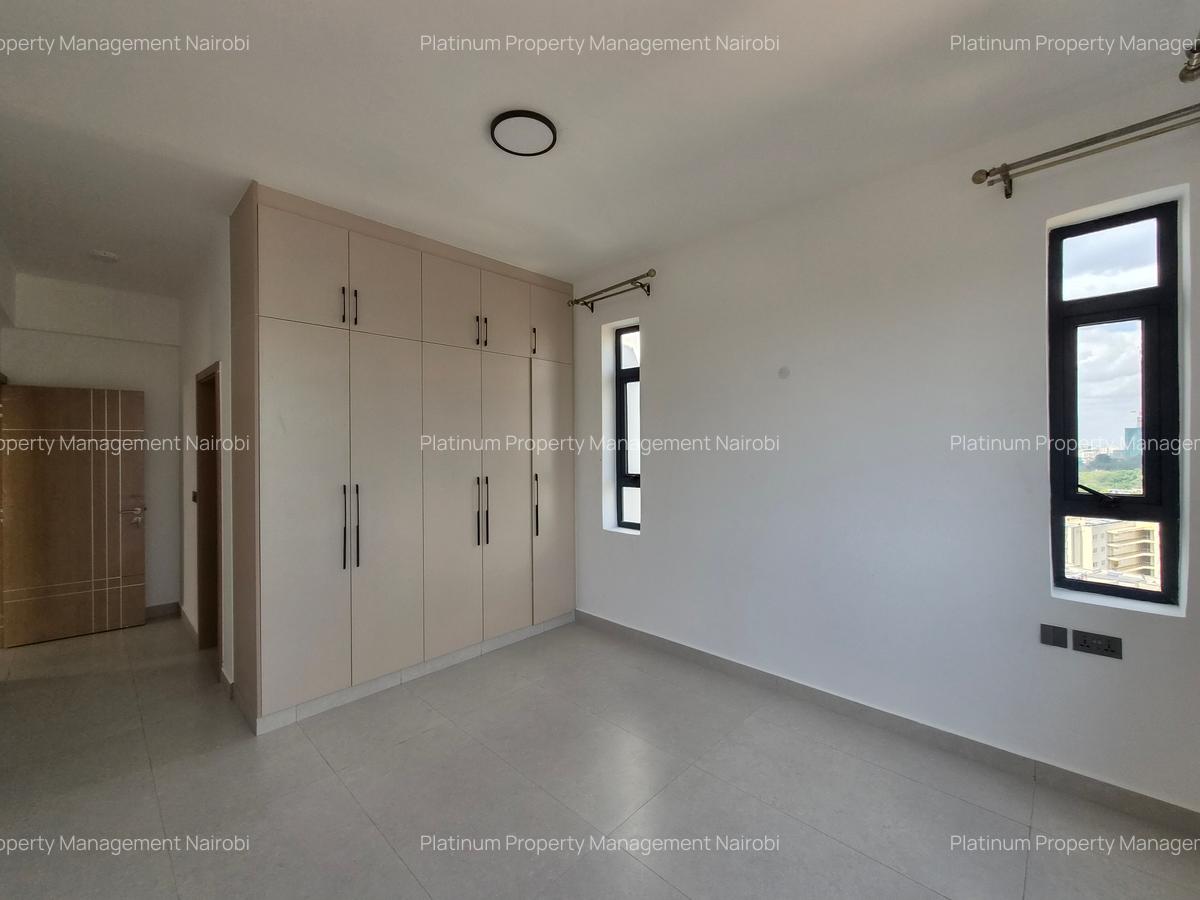 3 Bed Apartment with En Suite at Brookside Gardens - 11