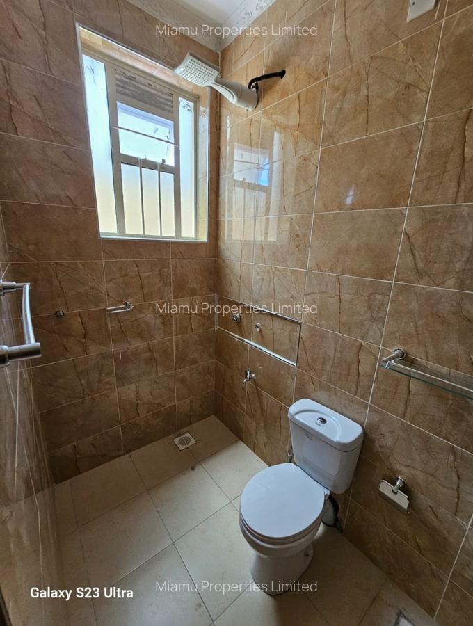 4 Bed House with En Suite at Karunguro - 18