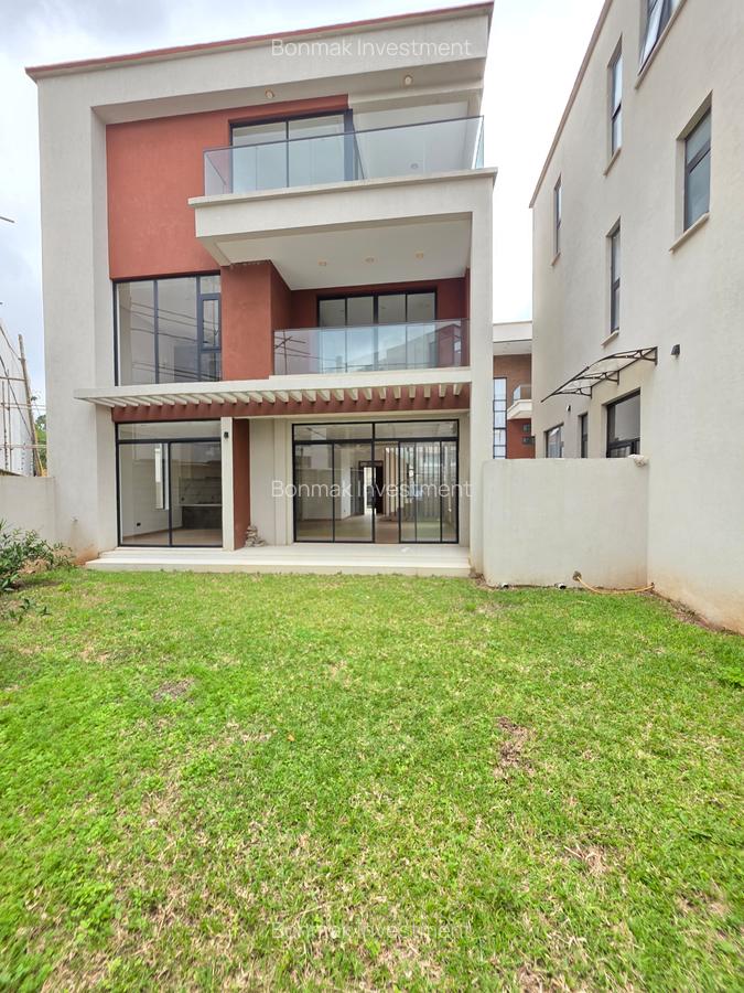 5 Bed Townhouse with En Suite at Issac Gathanju - 6