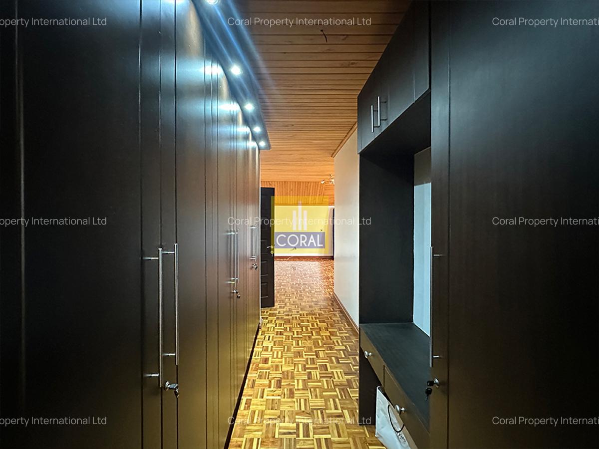 5 Bed Townhouse in Lavington - 11