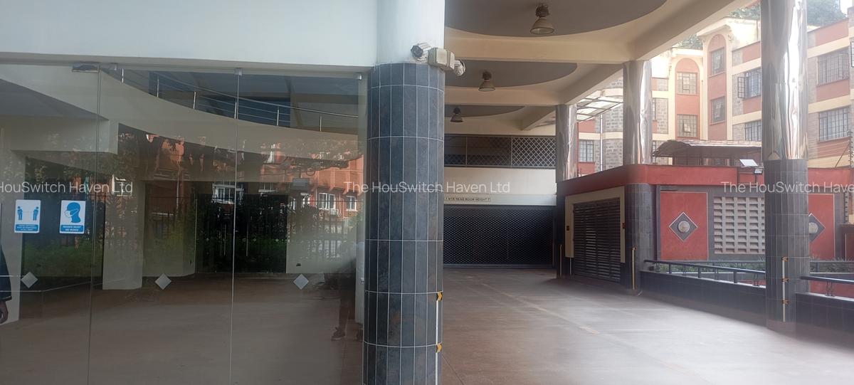 70,000 ft² Office with Service Charge Included at Off Parklands Road - 4