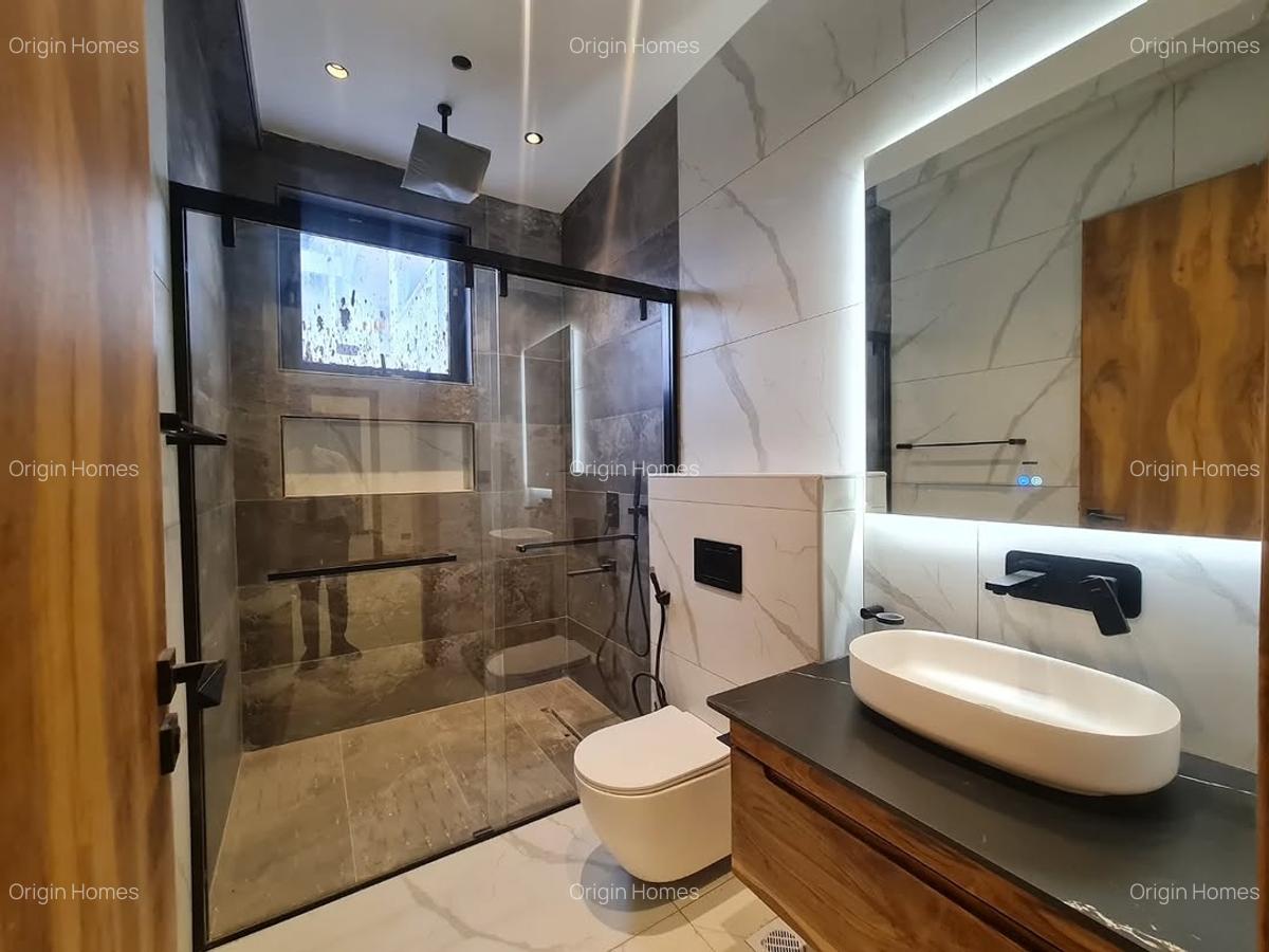 4 Bed Apartment with En Suite at Peponi Road - 16