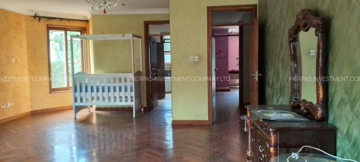 5 Bed Townhouse with En Suite in Spring Valley - 10