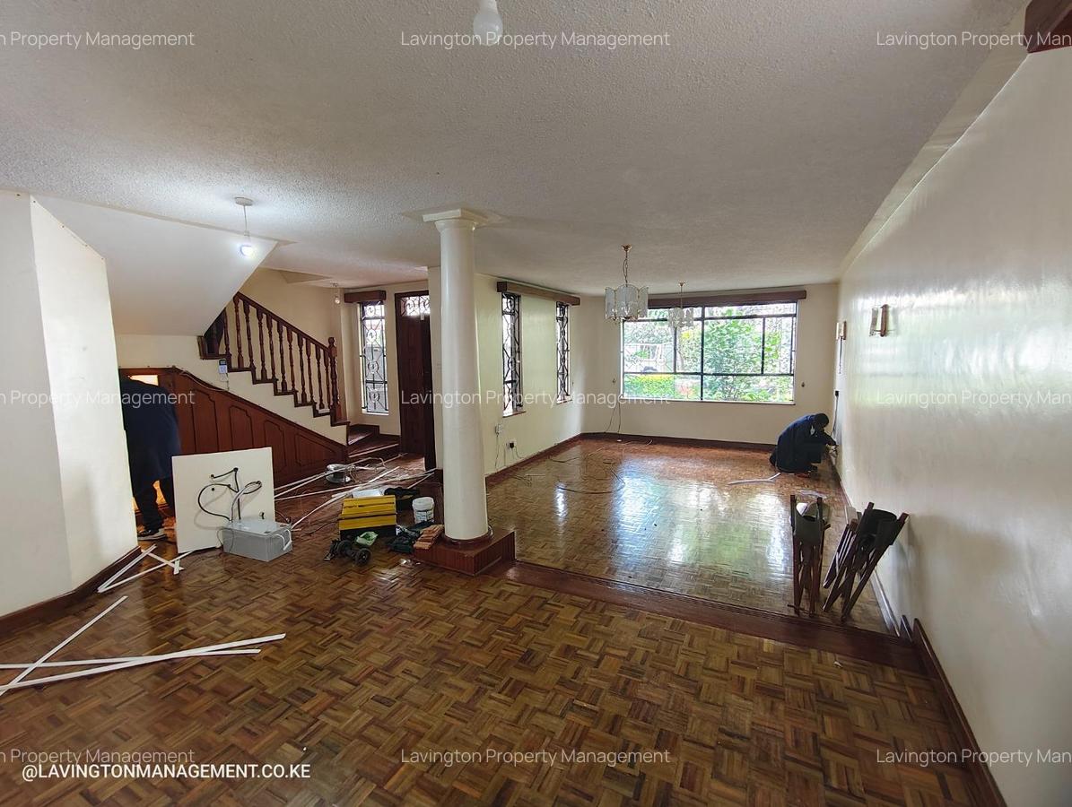 4 Bed Townhouse with En Suite at Valley Arcade - 4