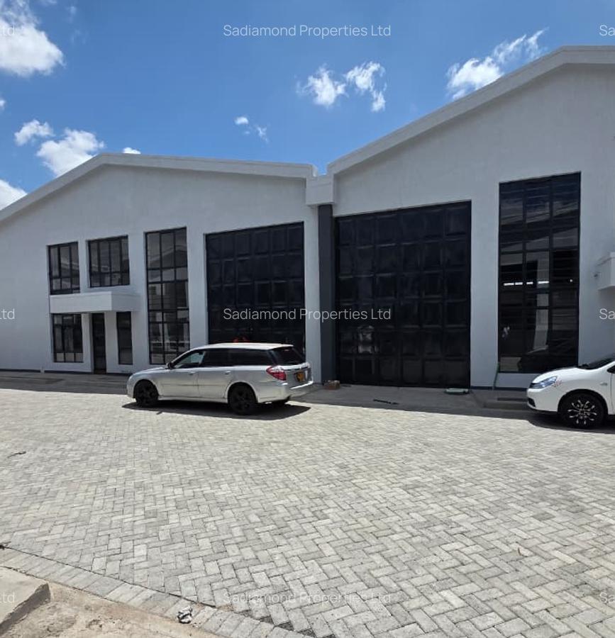 3,500 ft² Warehouse with Parking in Eastern ByPass - 2