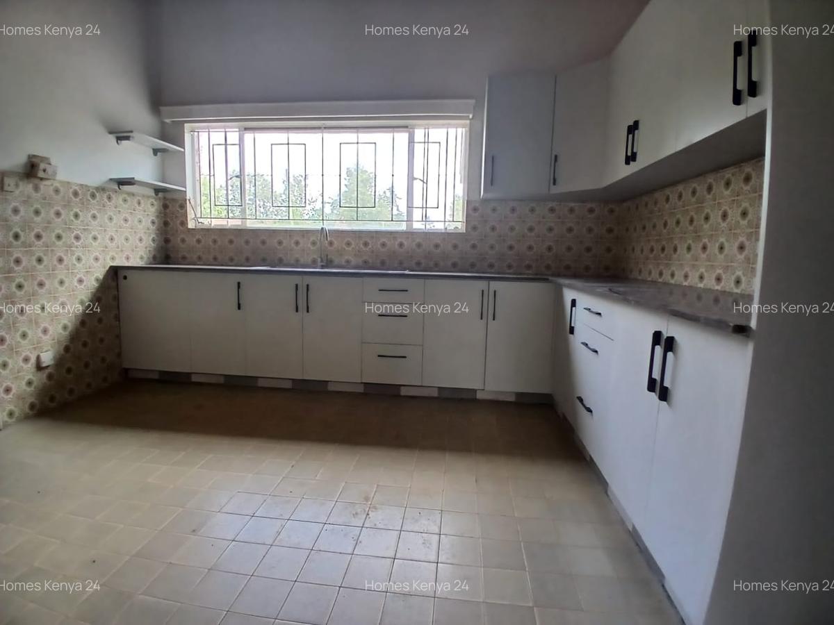4 Bed House in Kiambu Road - 11