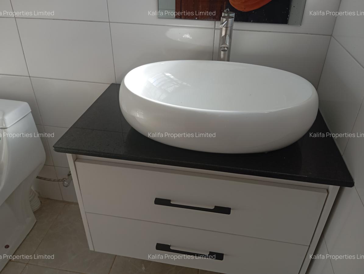 4 Bed House with En Suite in Kitengela - 13