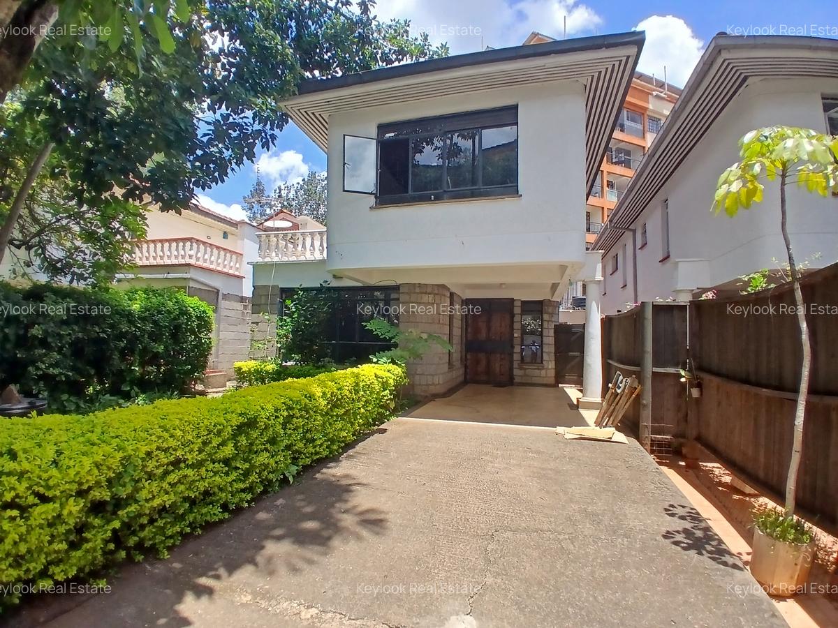 4 Bed Townhouse with En Suite at Mbaazi Avenue - 16