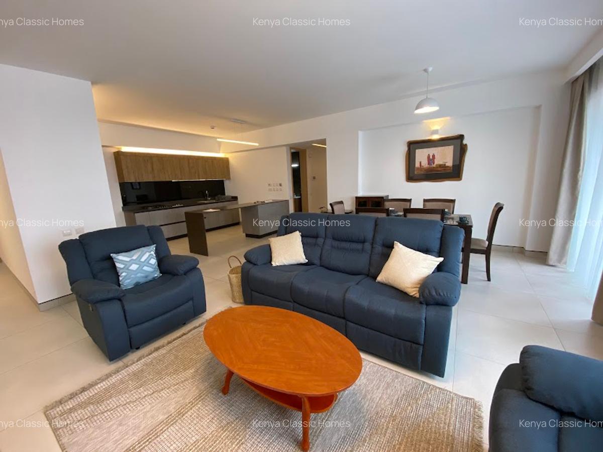 Serviced 3 Bed Apartment with En Suite at Denis Pritt - 4