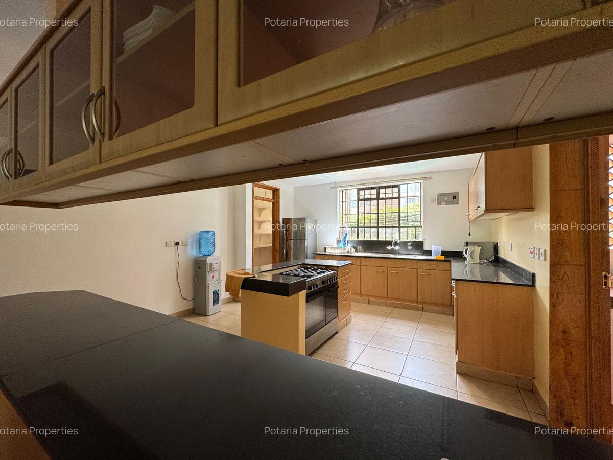 Furnished 3 Bed Apartment with Swimming Pool in Brookside - 12