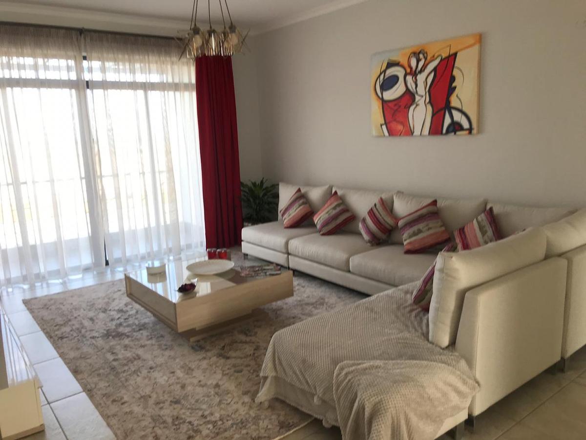 4 Bed House with En Suite in Runda - 14