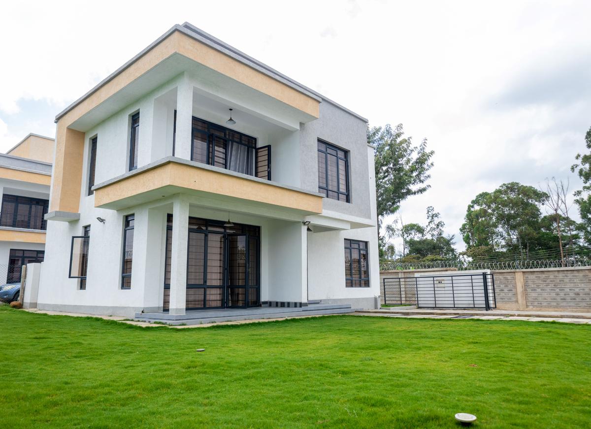 3 Bed House with En Suite at Rimpa - 3