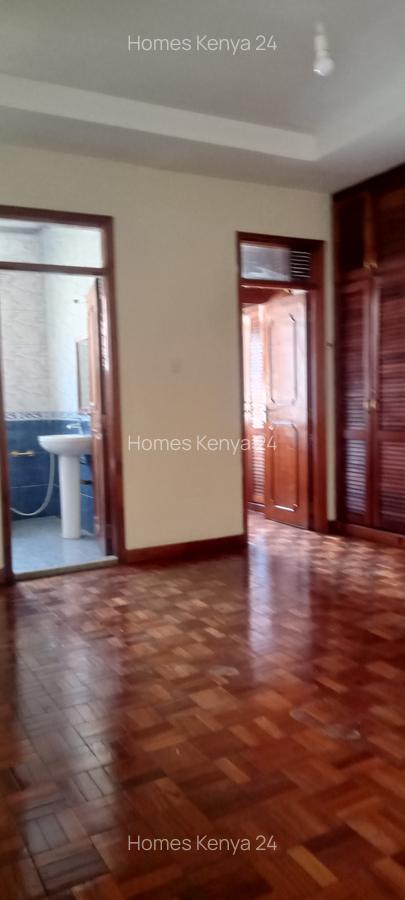 5 Bed House in Runda - 18