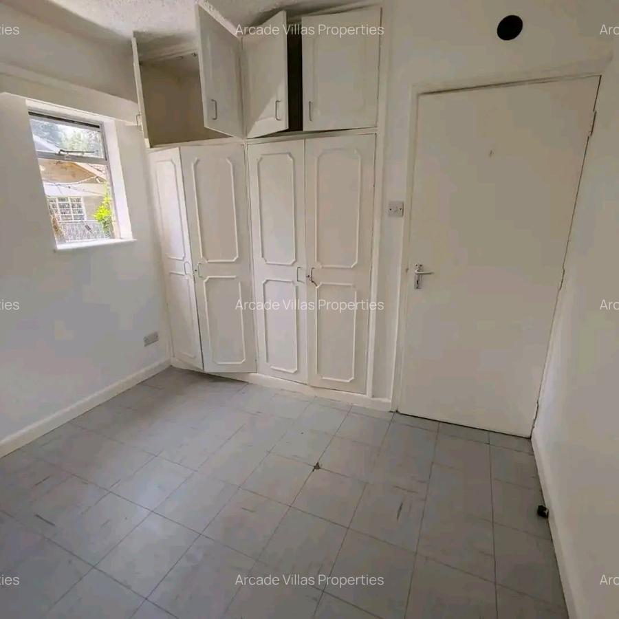 3 Bed Apartment with En Suite at Kileleshwa - 10