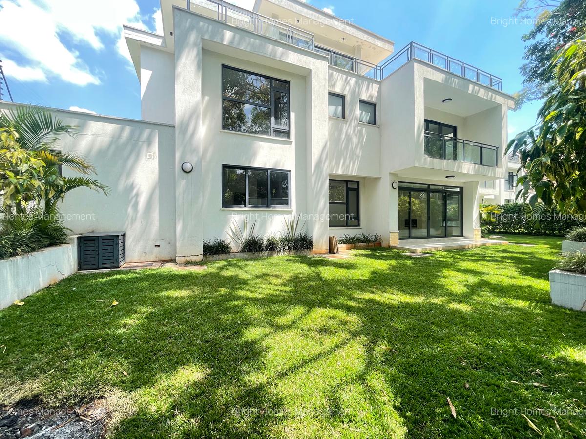 5 Bed Townhouse with En Suite in Lavington - 1