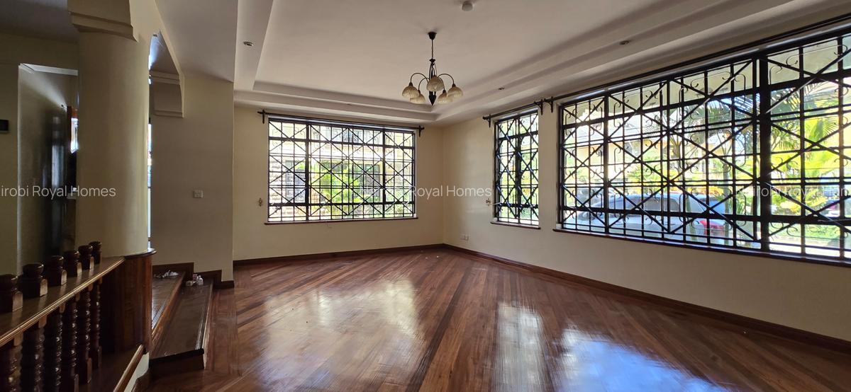 5 Bed Townhouse with En Suite at Lavington Road - 18