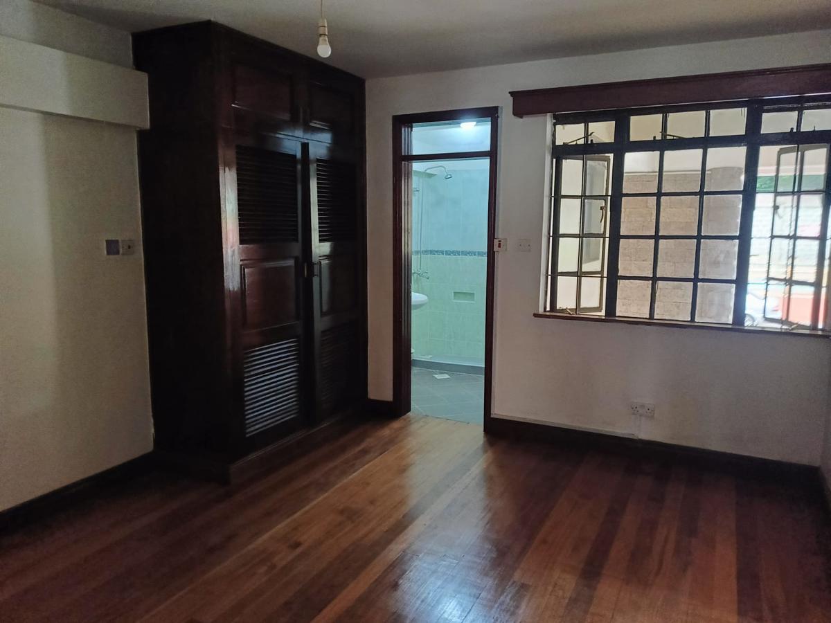 4 Bed Apartment with En Suite at Lavington - 13