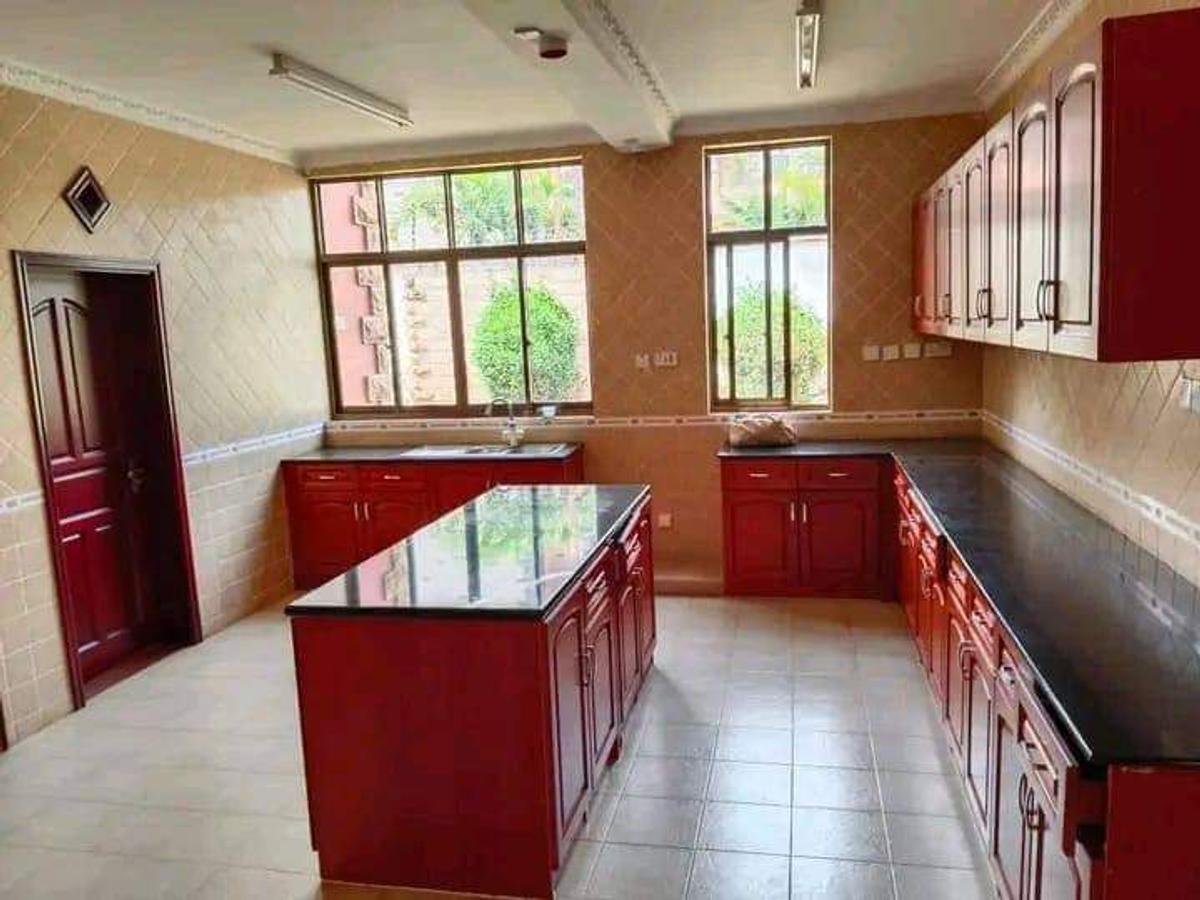 6 Bed House with En Suite at Ushirika - 4