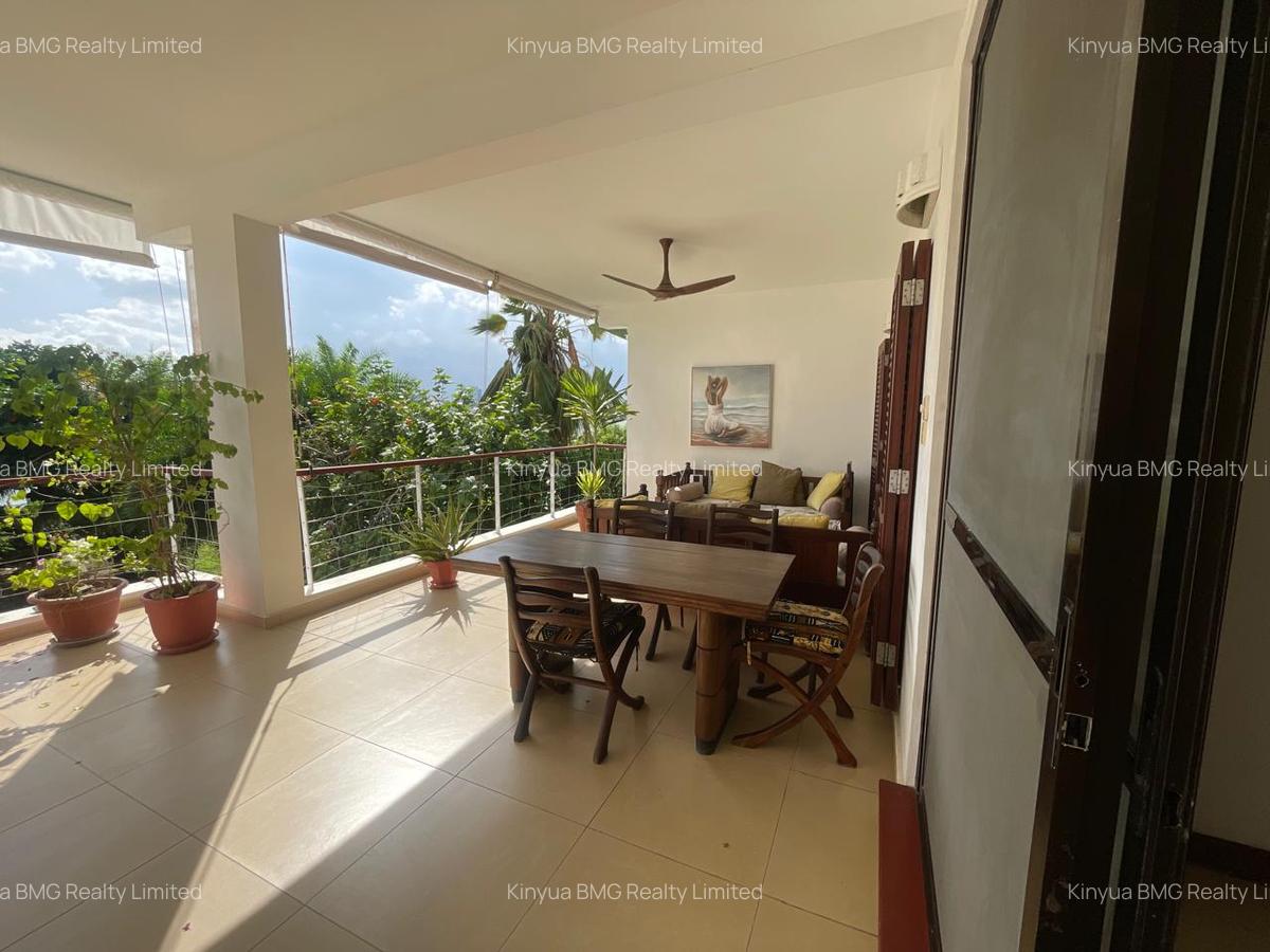 Serviced 3 Bed Apartment with En Suite in Nyali Area - 7