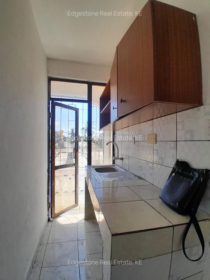2 Bed Apartment with En Suite in Mtwapa - 11