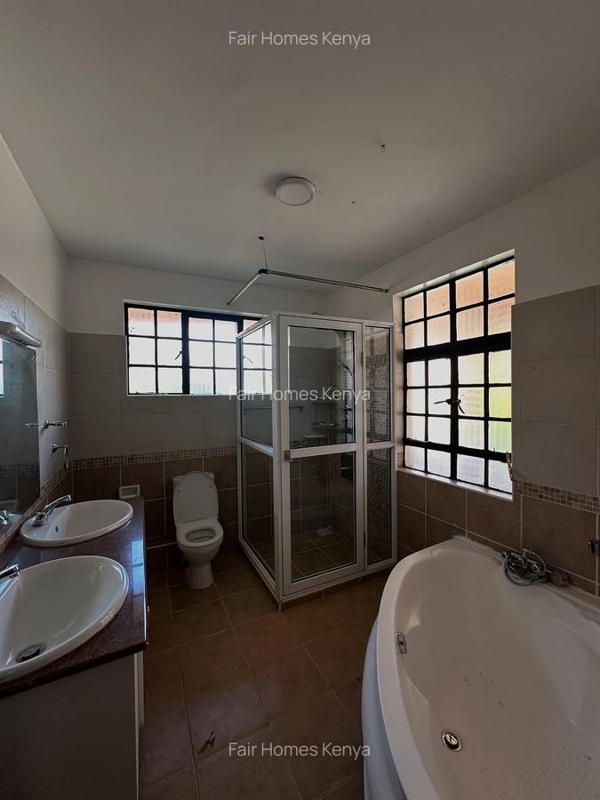 5 Bed Townhouse with En Suite at Kaputei Gardens - 20
