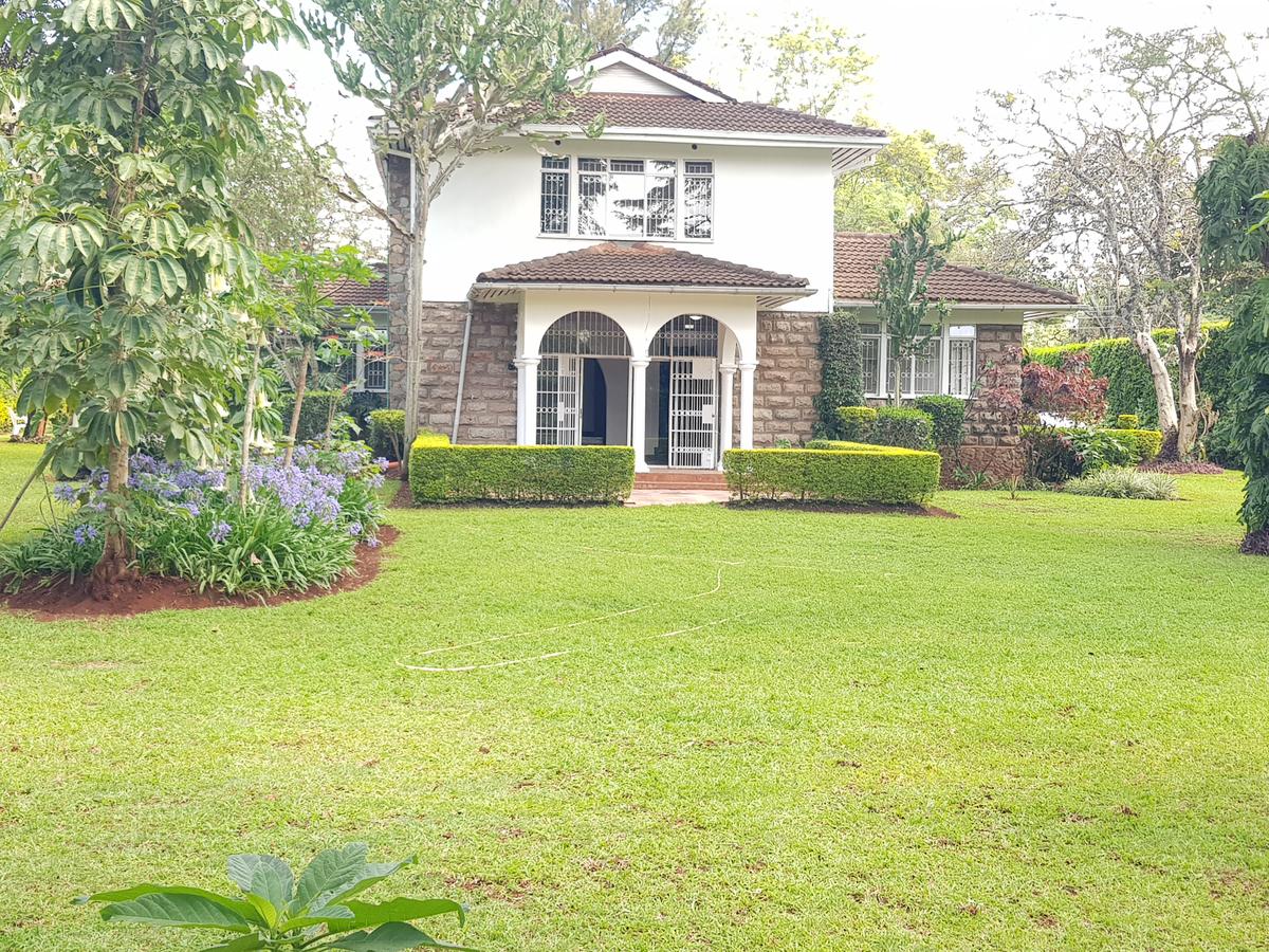 4 Bed House with En Suite at Acacia Drive - 5