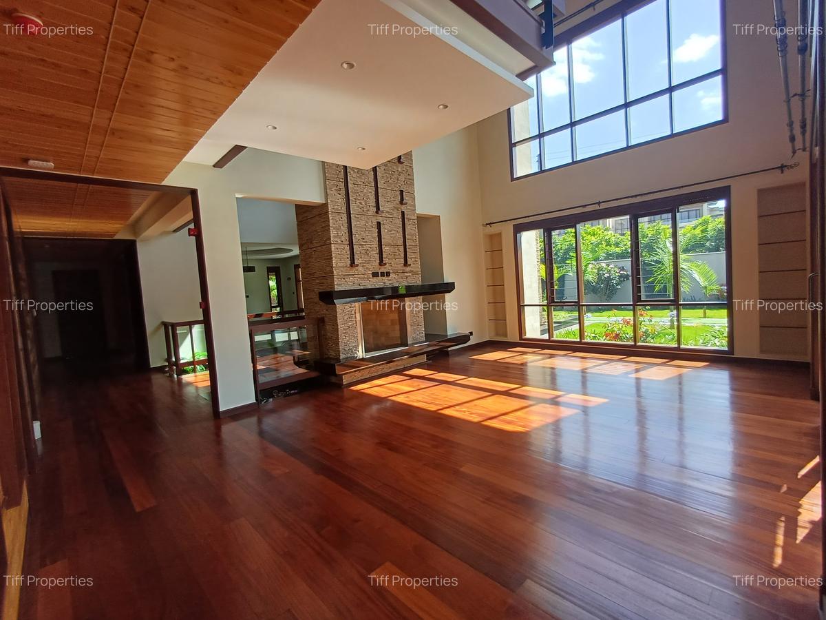 4 Bed House with En Suite in Runda - 5