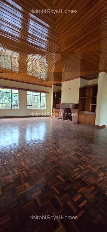 4 Bed House with En Suite at Nyari Close - 14