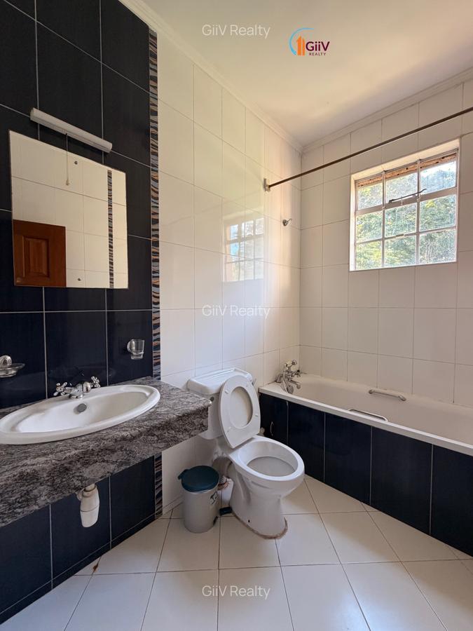 Serviced 3 Bed Apartment with En Suite in Spring Valley - 10