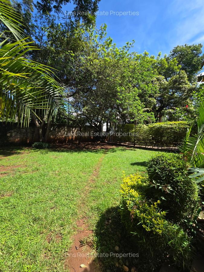 5 Bed Townhouse with En Suite in Lavington - 4
