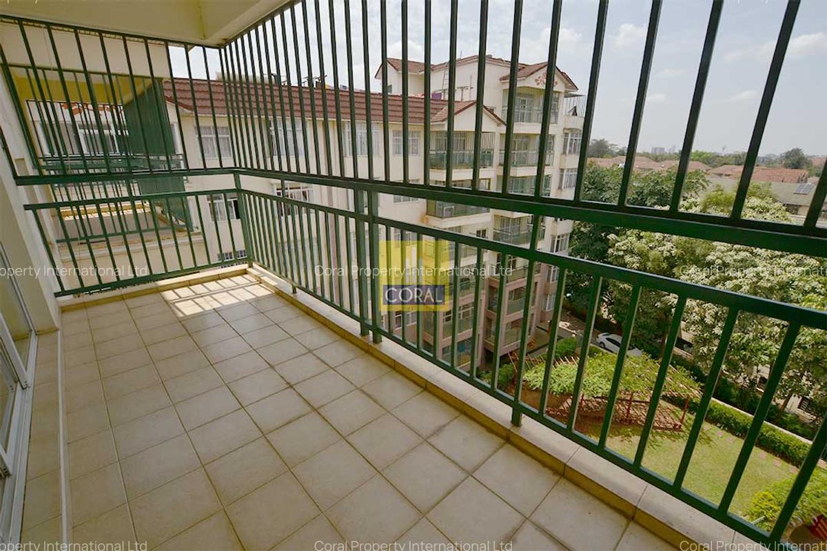 7 Bed Apartment with En Suite in Lavington - 5