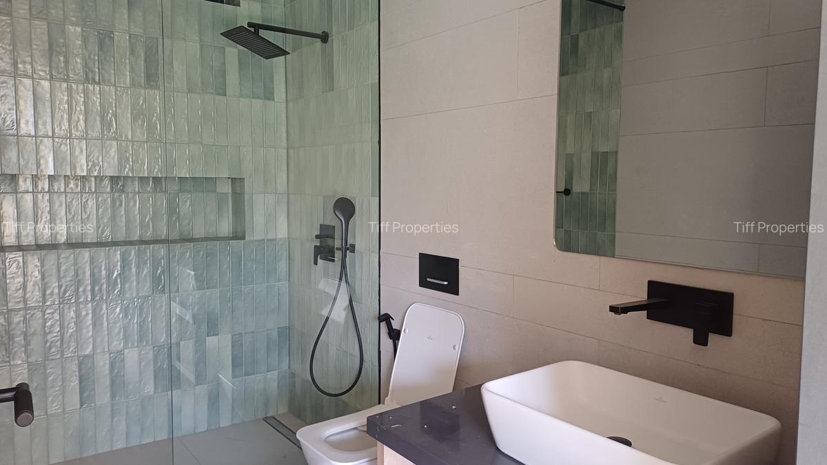 5 Bed Townhouse in Westlands Area - 19