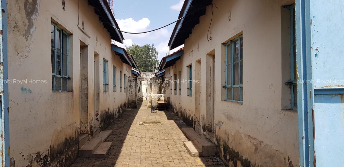 Commercial Property with Backup Generator at Close To Braeburn Garden Estate - 20