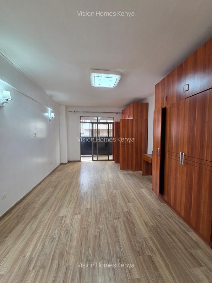 3 Bed Apartment with En Suite in Kilimani - 4