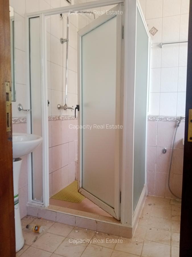 3 Bed Apartment with En Suite in Westlands Area - 7